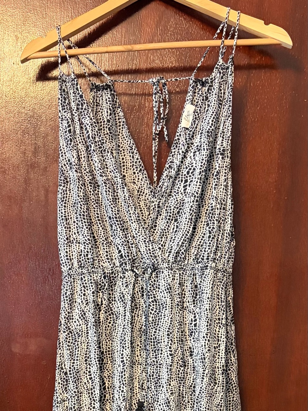 Elan Sleeveless V-Neck Printed Maxi Dress in Black and White